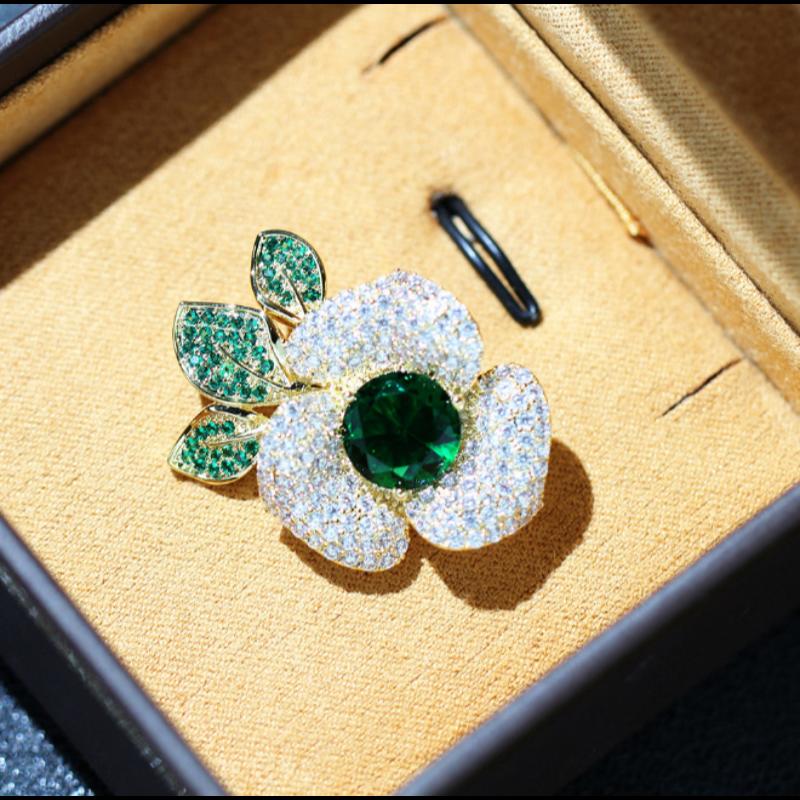 Men'S Accessories High End - High-end Elegant Sparkling Rhinestones Camellia Brooch