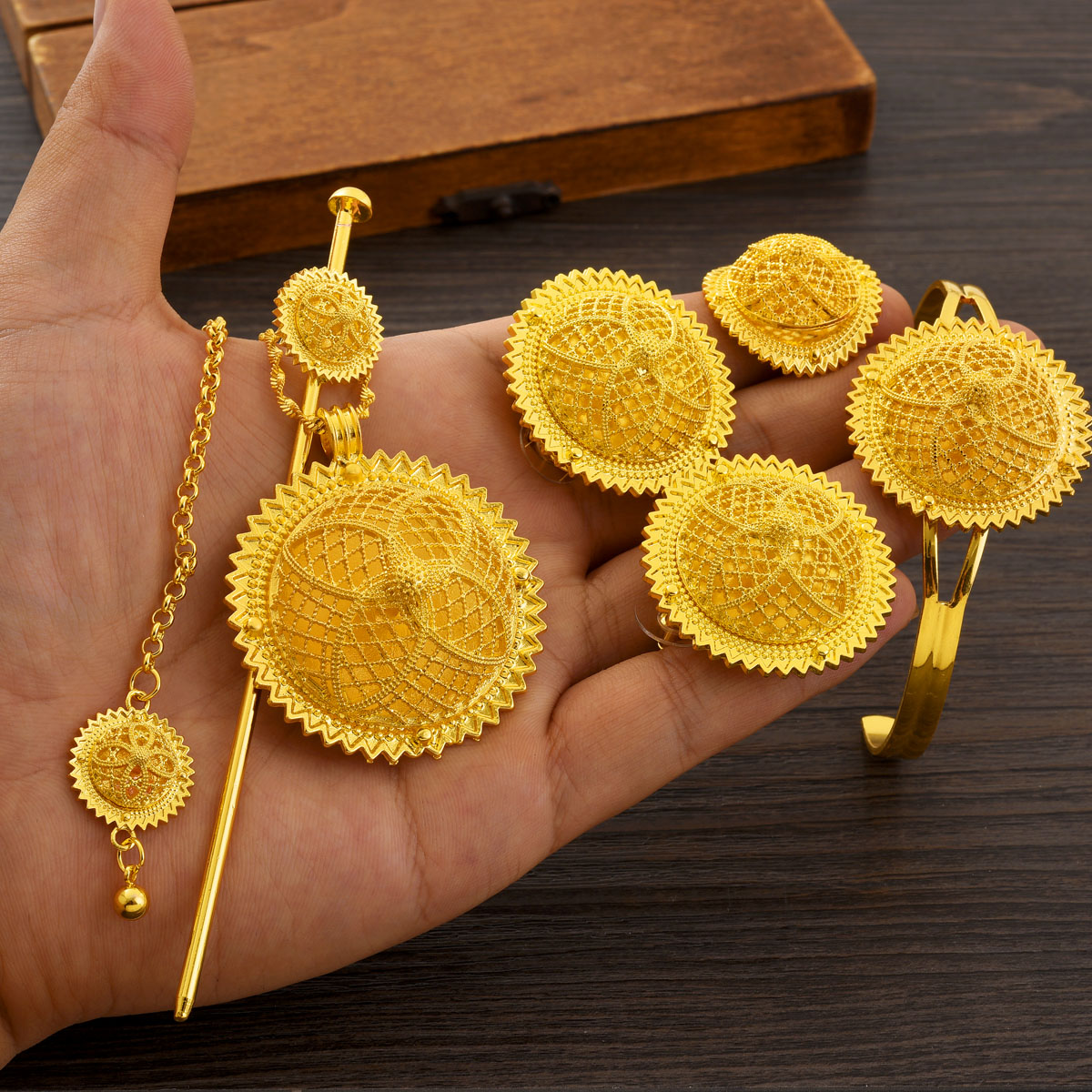Africa Dubai Golden Color Jewe - Men'S Accessories Dubai review and price